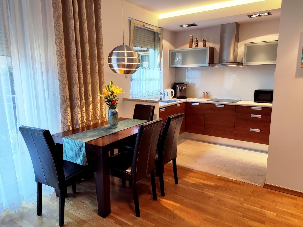 Artus Apartment Gdańsk Exteriör bild